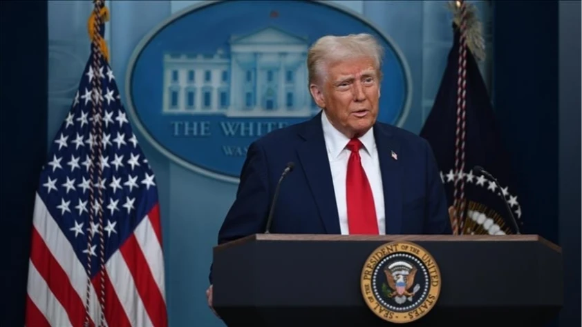 Trump'tan Kanada'ya tarife resti: Yüzde 35'e çıkaracağını duyurdu