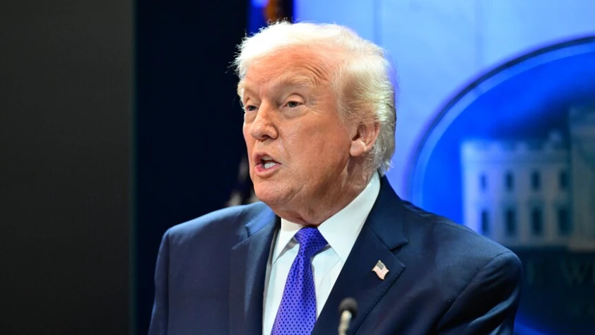 Trump'tan yeni İran açıklaması: Saldırıyı erteledik