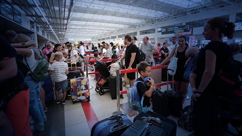 Turizmde zirve yılı: 11 ayda 50 milyon yabancı turist sınırı aşıldı