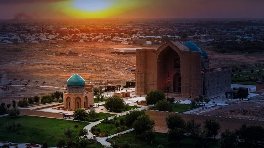 Türk dünyası Türkistan'da bir araya geliyor