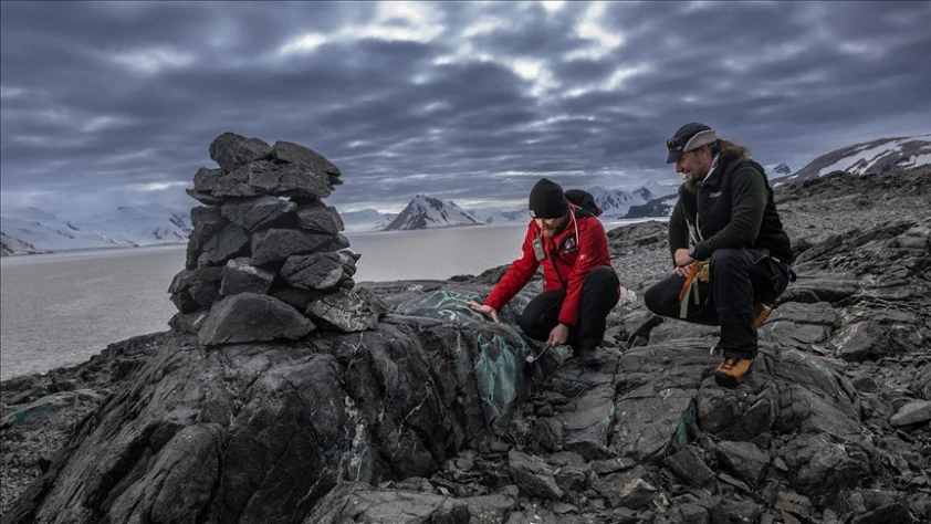 Türk ve Bulgar jeologlar Antarktika'nın jeolojik geçmişini araştırıyor