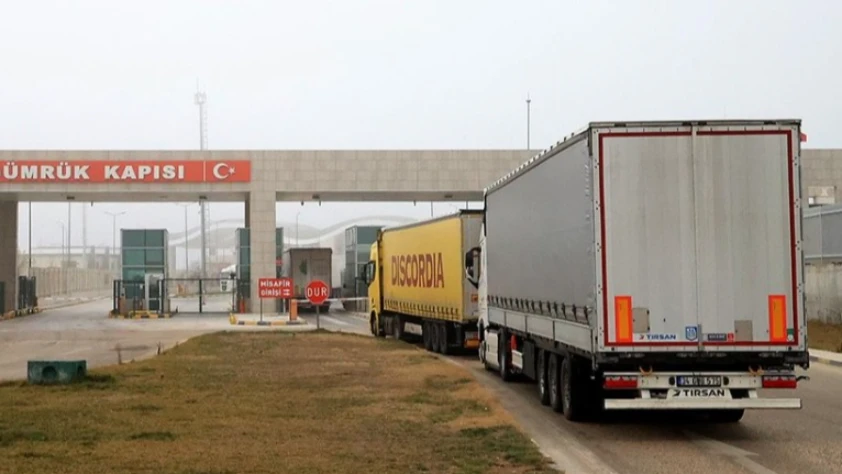 Türkiye 11 ayda 2 milyona yakın ihracat seferi yaptı: Türk tırlarının payı yüzde 72