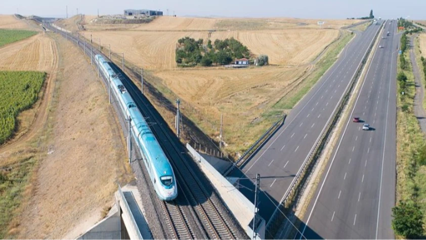 Türkiye-Birleşik Krallık Demir Yolu Forumu yapıldı! Çin ve İngiltere'yi birleştiren köprü