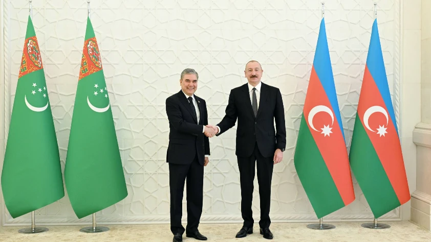 Türkmenistan ve Azerbaycan liderlerinden uzun vadeli iş birliği vurgusu