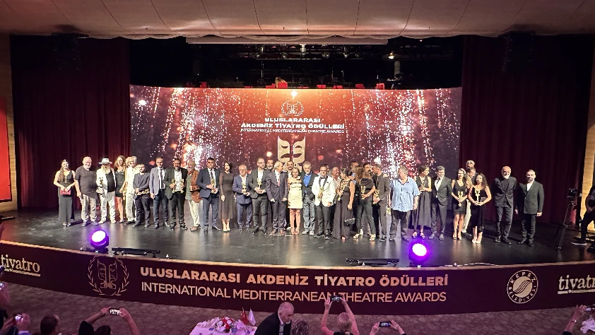 Uluslararası Akdeniz Tiyatro Ödülleri sahiplerini buldu