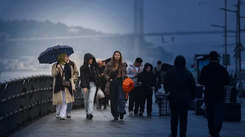 Valilikten fırtına uyarısı: İstanbul'da hızı 75 km'ye ulaşacak