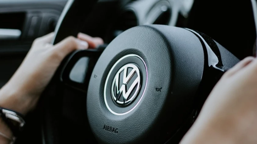 Volkswagen’in karı 2025’te yarı yarıya eridi! Yüzde 53 geriledi