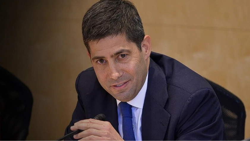 Warsh’tan enflasyon çıkışı: Fed’de yöntem tartışması büyüyor