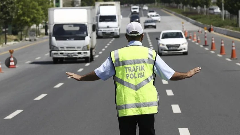 Yeni trafik kanunu teklifi: Makas atan sürücüye 90 bin lira ceza ve 60 gün men