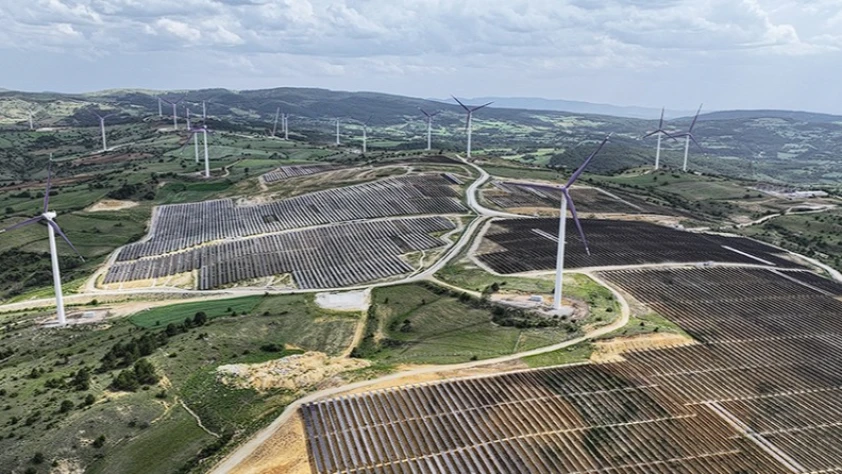 Küresel yenilenebilir enerjide tarihi eşik: Kurulu güç 5,15 teravata ulaştı