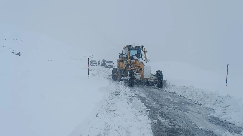 Yol kapanmıştı! 44 yerleşim yerinin ulaşımı tekrardan açıldı