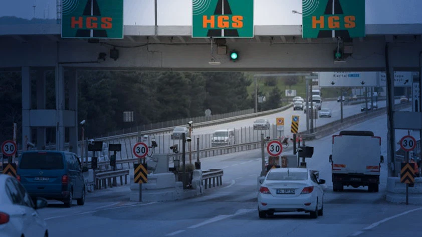 Yola çıkacaklara 'HGS bakiyesi' uyarısı: Kontrol edin, para cezası ödemeyin