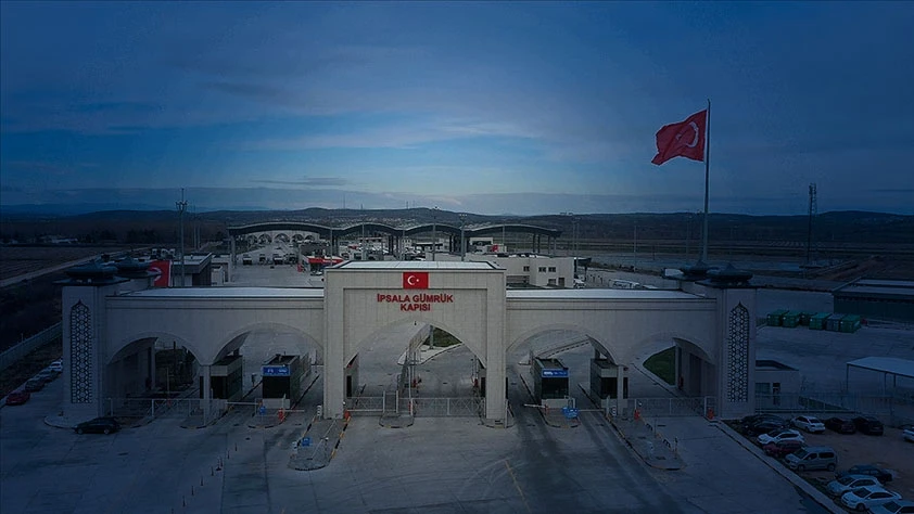 Yunanistan'daki grev Türkiye'den TIR geçişlerini kilitledi: Bakanlık harekete geçti