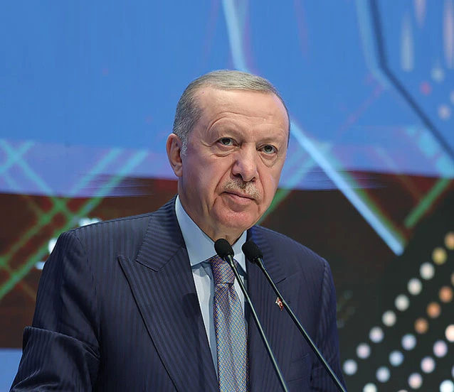 Cumhurbaşkanı Erdoğan'dan iş dünyasına mesaj: Reel sektörün yanındayız