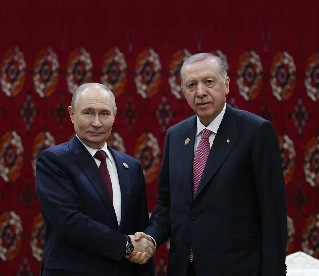 SON DAKİKA: Erdoğan ile Putin Türkmenistan'da görüştü