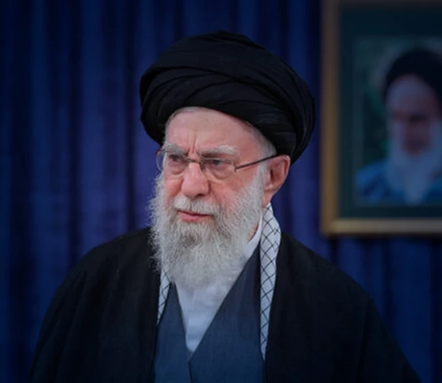 Hamaney'den Trump'a yanıt: En güçlü ordu bile tokat yiyebilir