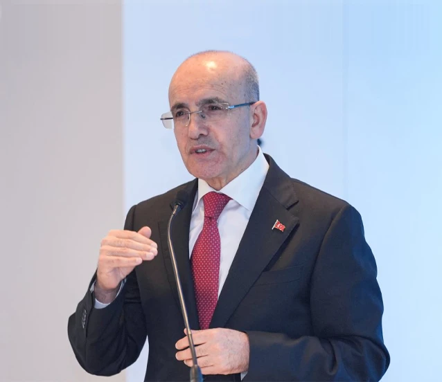Şimşek'ten dezenflasyon mesajı: Beklentilerdeki iyileşme süreci destekliyor
