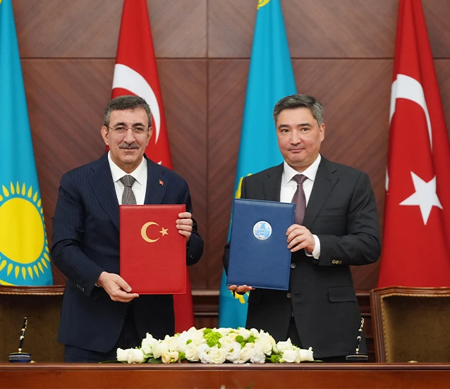 Türkiye ve Kazakistan arasında imzalar atıldı: Ticaret hedefi 15 milyar dolar