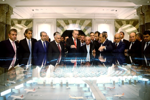 Yeni havalimanına 6 bankadan 4.5 milyar Euro Yeni havalimanına 6 bankadan 4.5 milyar Euro
