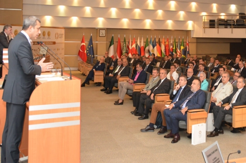 Özel sektör büyürse Türkiye büyür Özel sektör büyürse Türkiye büyür