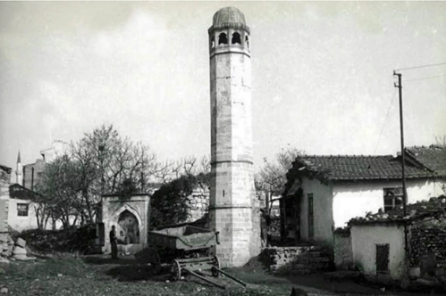 Cep harçlığı ile yapılan cami Cep harçlığı ile yapılan cami