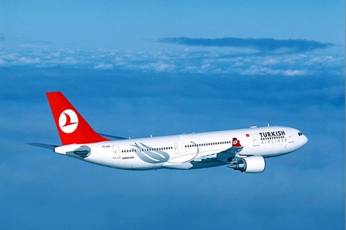 Turist getiren uçaklara destek Turist getiren uçaklara destek
