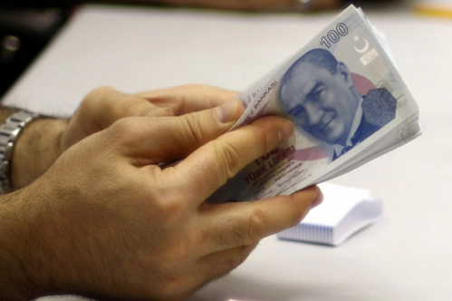 1.6 trilyon TL kredi portföyünün yüzde 75’i reel sektöre veriliyor 1.6 trilyon TL kredi portföyünün yüzde 75’i reel sektöre veriliyor