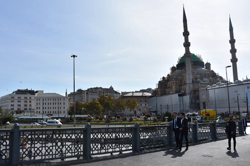 Yeni Camii baştan aşağı yenilenecek Yeni Camii baştan aşağı yenilenecek