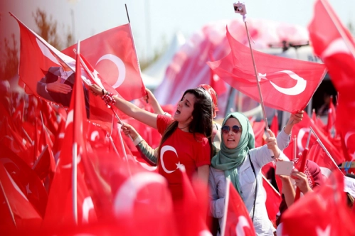 'Bu aziz milletin sinesi en güvenilir adrestir' 'Bu aziz milletin sinesi en güvenilir adrestir'