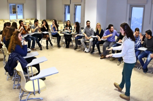 İşaret dili ‘ders’ oldu İşaret dili ‘ders’ oldu