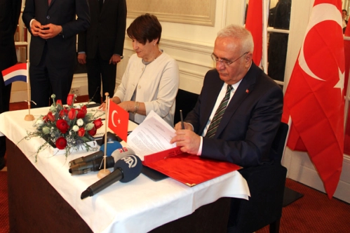 Hollanda, Türkiye ile daha güçlü olacak Hollanda, Türkiye ile daha güçlü olacak