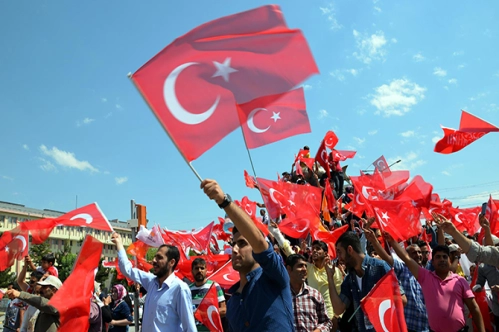 Demokrasi için ayaktayız Demokrasi için ayaktayız