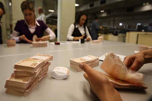 Emeklilik fonları üç ayda 105 milyar TL oldu Emeklilik fonları üç ayda 105 milyar TL oldu