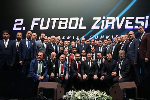 Türk gençlerinin sayısı artmalı Türk gençlerinin sayısı artmalı