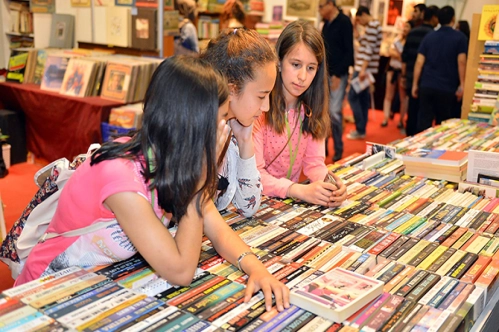 Geçen yıl 54 bin kitap yayımlandı Geçen yıl 54 bin kitap yayımlandı