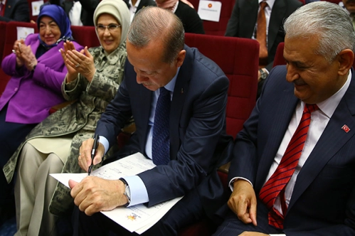 Sizin de ülkemizin de yolu açık olsun Sizin de ülkemizin de yolu açık olsun