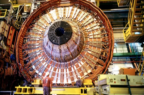 CERN’den 9 yeni ihale teklifi daha var CERN’den 9 yeni ihale teklifi daha var