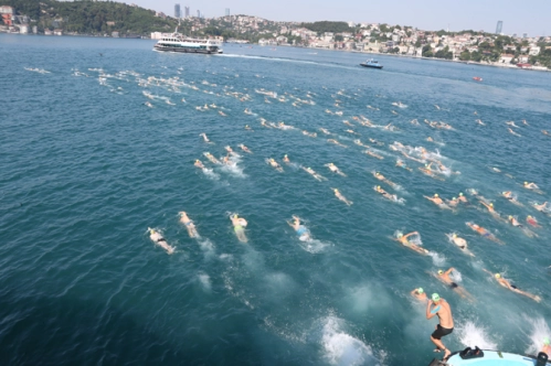 49 ülke boğazda kulaç attı 49 ülke boğazda kulaç attı