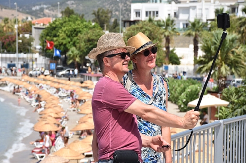 Temmuzda 5 milyon turist geldi Temmuzda 5 milyon turist geldi