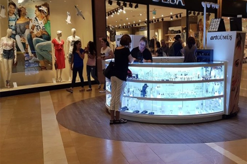 AVM’de stant açmak isteyene destek AVM’de stant açmak isteyene destek