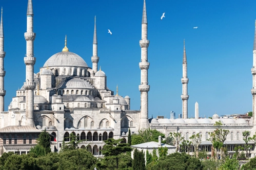 Sultanahmet Camii’nde ilk taşı koyup ilk vaazı verdi Sultanahmet Camii’nde ilk taşı koyup ilk vaazı verdi