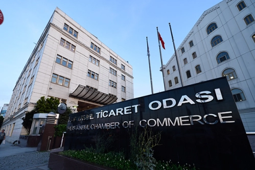Bayrağı hep birlikte daha ileri taşıyacağız Bayrağı hep birlikte daha ileri taşıyacağız