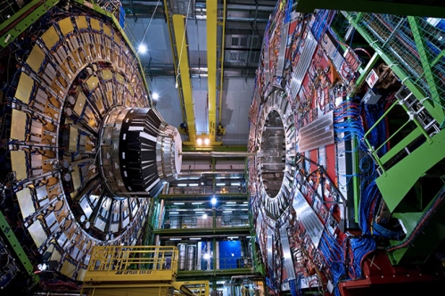 CERN’de yeni parçacıklar keşfedildi CERN’de yeni parçacıklar keşfedildi