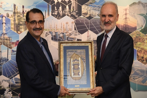 Enerji Bakanı Dönmez’e ziyaret Enerji Bakanı Dönmez’e ziyaret