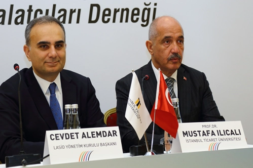 Doğru lastikle trafik kazaları yüzde 20 azalır Doğru lastikle trafik kazaları yüzde 20 azalır