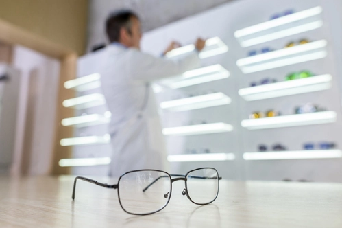İTO’dan optisyenlik öğrencileri için bilgi yarışması İTO’dan optisyenlik öğrencileri için bilgi yarışması