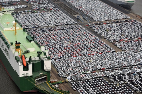 İhracatın şampiyonu otomotiv İhracatın şampiyonu otomotiv