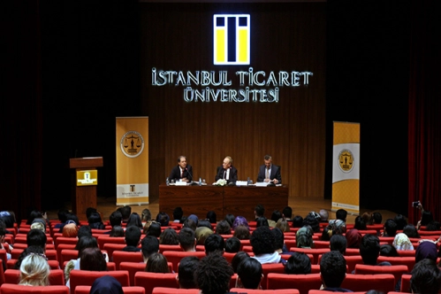 Hukuk öğrencilerine ‘adli tıp’ paneli Hukuk öğrencilerine ‘adli tıp’ paneli