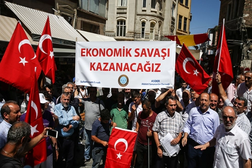 İş dünyası ve yurttaş tek yürek İş dünyası ve yurttaş tek yürek