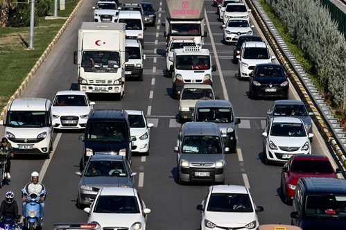 22 milyon araç yollarda 22 milyon araç yollarda